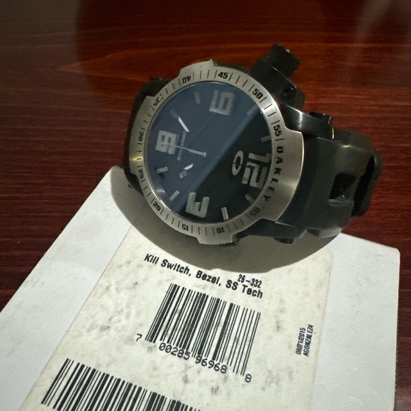 Authentic Oakley Kill Switch Watch/blak Dial/ Black Bezel-SS-Tech Bezel/EUC - Picture 13 of 15